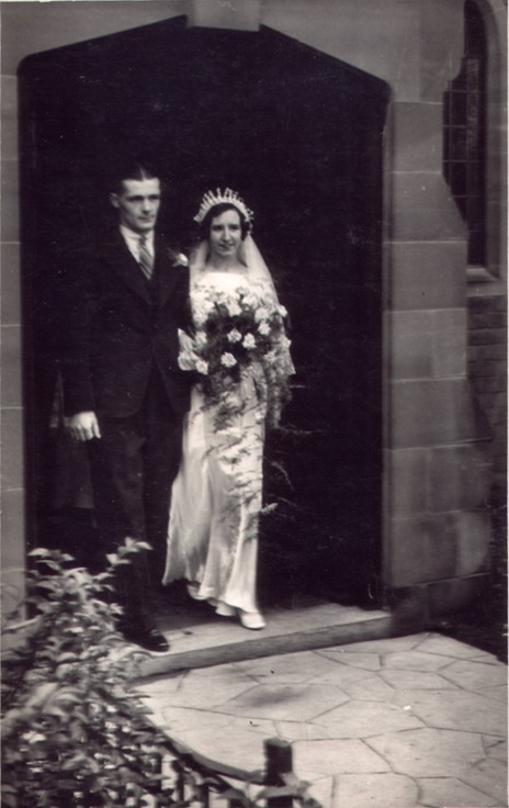 Dorothy and Francis wedding c1938
