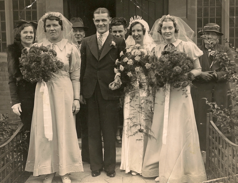 Dorothy and Francis wedding c1938